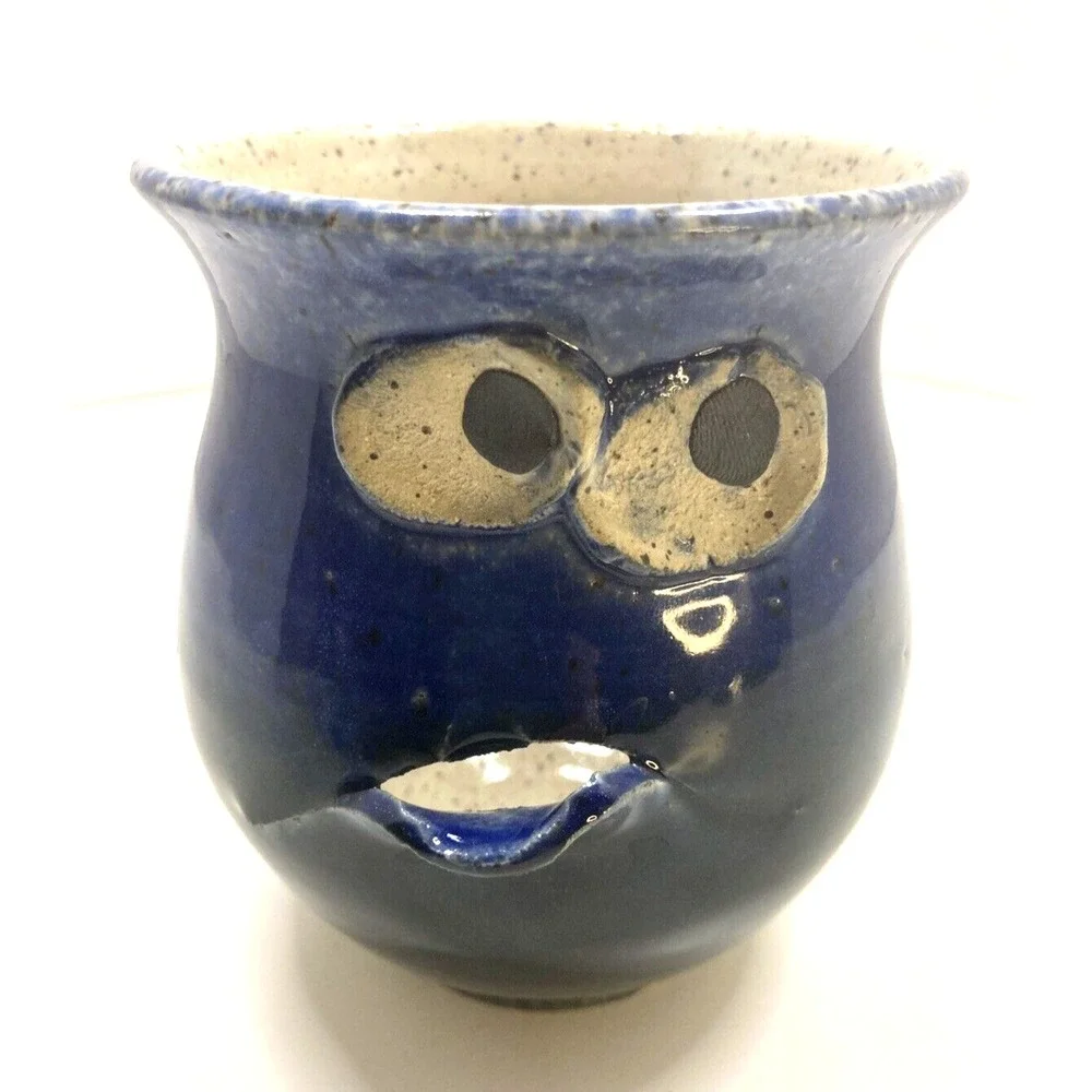 Handcrafted Studio Pottery Egg Separator Funny‎ Face Spongewear Kitchen Gadget